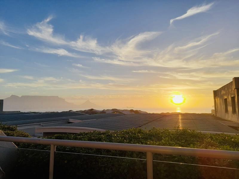 1 Bedroom Property for Sale in Bloubergstrand Western Cape